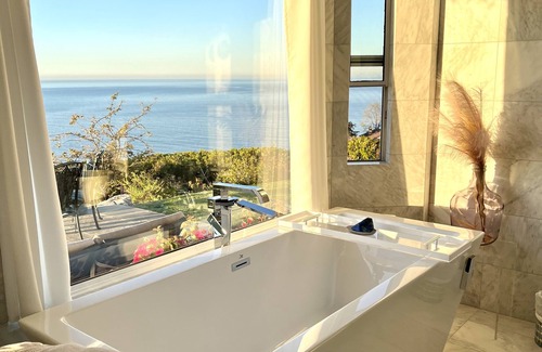 Eastern Malibu House | STUNNING VIEWS heated POOL 4+3.5 gorgoeus villa