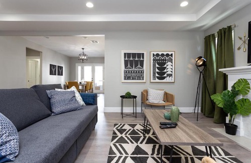 Larchmont House | Stylish New Hollywood Home -Paramount Studios