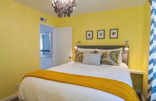Anaheim Resort House | Suite Escapes 4