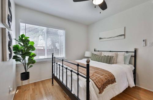 Normal Heights House | Sunny 1br Cottage Walk To Adams Ave Cafs