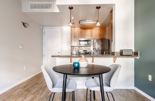 Los Angeles Apartment | Sunny Playa Del Rey 1BR w/Balcony, Pool, Gym + Sky lounge by Blueground