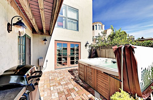 Middletown House | Sunny San Diego Gem w/Private Hot Tub & Patio