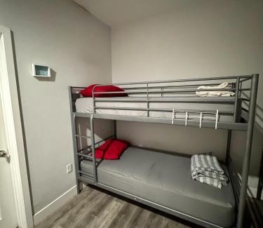Downtown Los Angeles Hostel | SunnyPineapple