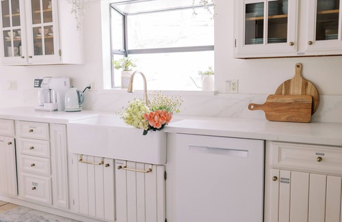 Temecula House | 'Sunshine Cottage' w/Flower Garden, near Temecula Wineries
