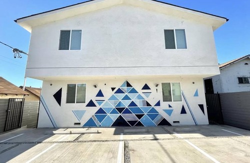 Boyle Heights House | Super cozy 1 bedroom with a private bathroom available in quiet neighborhood