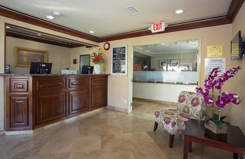 Sunset Park Hotel | SureStay Hotel by Best Western Santa Monica