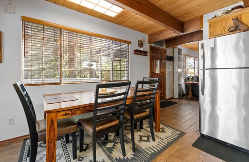 Moonridge House | Switzerland - Close to Slopes & Zoo, Fireplace, Deck, Barbecue