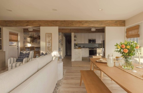 Pacific Beach House | The Beach House - Luxury Steps to Pacific Beach