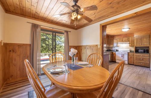 Big Bear Lake Hotel | The Big Bear Lakefront Lodge
