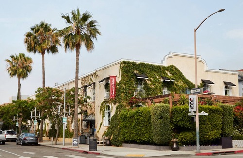 Beverly Hills Apartment | The Crescent powered by Sonder | King Room