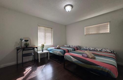 Fullerton Hostel | The Disney Hostel - West Fullerton