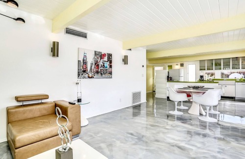 Racquet Club Estates House | The Famous " Rat Pack" Pool Home