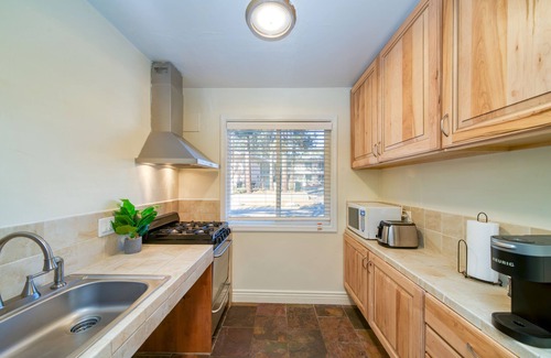 Lakeside Park Cabin | The Moose and Maple Lodge