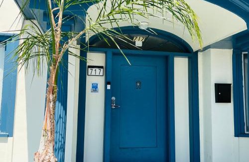 Greater Wilshire - Hancock Park Hostel | The Wilshire Metro