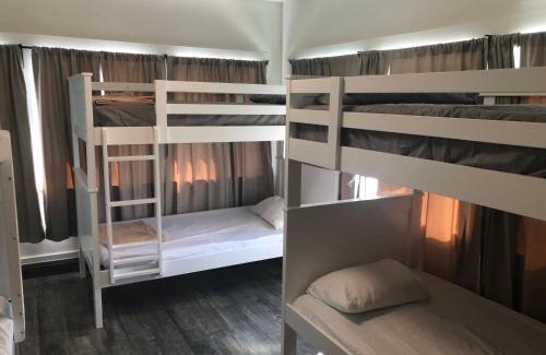 Greater Wilshire - Hancock Park Hostel | The Wilshire Metro