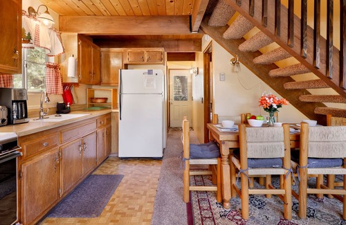 Moonridge Cabin | Three Bears Resort Cabin at Big Bear Lake