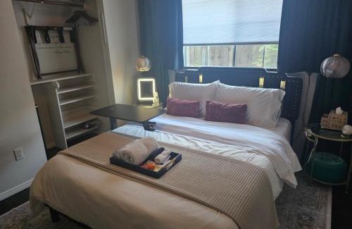 Hollywood House | Tranquility at the House of Alchemy Hollywood