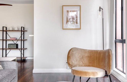 Hollywood Hills West Apartment | Trendy Hollywood 1BR w/Pool, walk to metro, restaurants, by Blueground