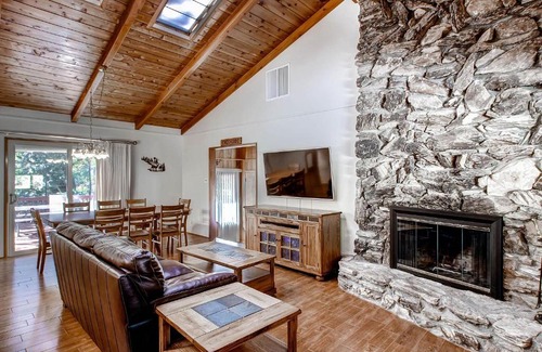 Yosemite Forks House | Trout Creek Lodge