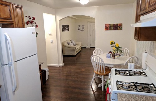 Vallejo House | Two-Bedroom House near Napa, Six Flags & Freeway