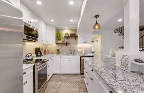 Palm Desert Condo | Updated Ideal Desert Getaway | Steps from Shops & Dining | Community Pool & Spa | Modern Amenities