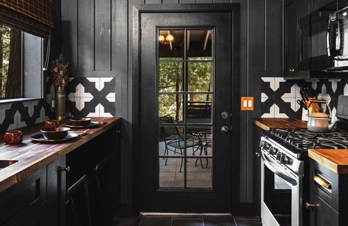 Idyllwild Cabin | Ursus by Freewyld | Cabin + Hot Tub Close to Town