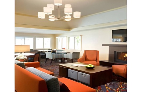 Irvine Industrial Complex-East Hotel | 65 m² Hotel ∙ 127 guests