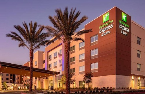 Moreno Valley Hotel | 48 m² Hotel ∙ 127 guests