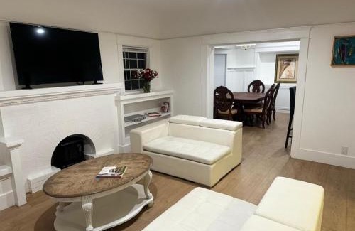 Wilshire Hostel | USC Olympic Pico House