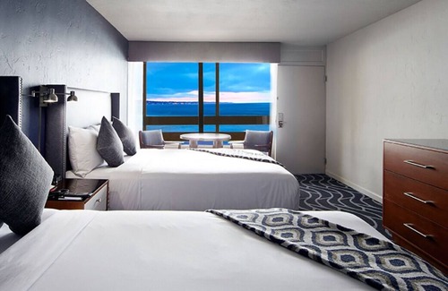 Monterey House | Vacation Day Is Always A Great Idea! Ocean View, Swimming Pool, Pets Allowed