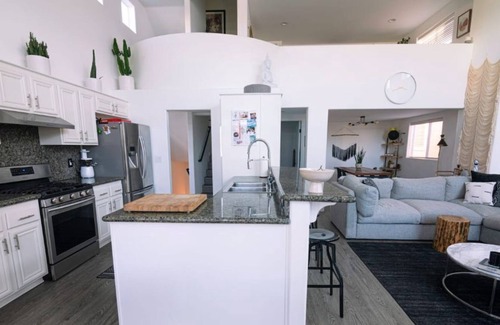Marina Peninsula House | Venice Beach Home w/ 20 ft Ceiling, Rooftop Deck & 1 Block from Beach!