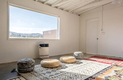 Pioneertown Villa | Villa ∙ 2 bedrooms ∙ 6 guests