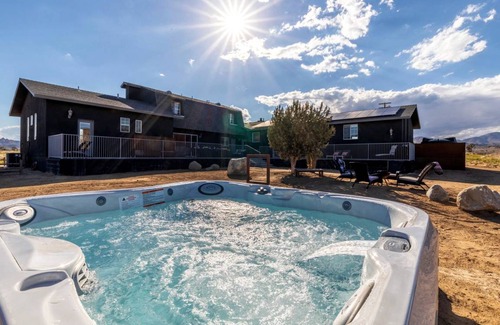 Pioneertown Villa | Villa ∙ 3 bedrooms ∙ 8 guests