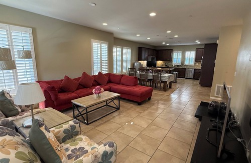Arcadia House | Visit Arcadia Mall Homes, School District Houses, Comfortable Home on Huntington