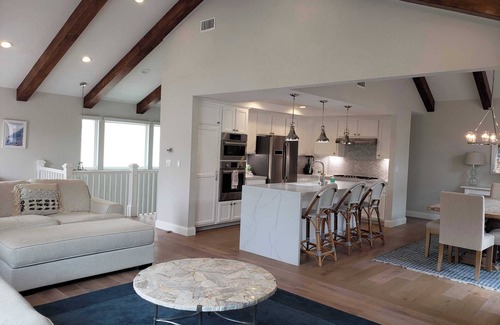 South Redondo House | Walk to Hermosa Beach, Wide-Open Living, Golf Cart + Gym