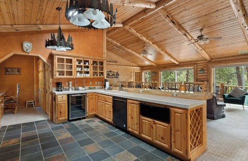 Boulder Bay House | Waterview Lodge. New Addition. Spa. Lake views.