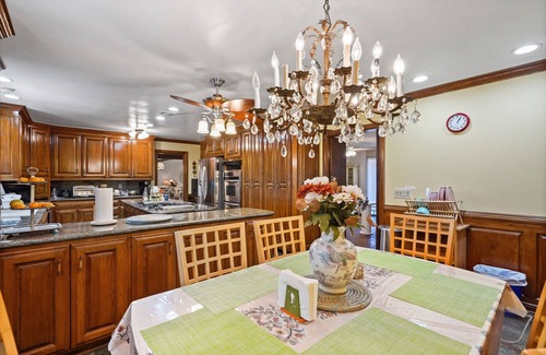 Porter Ranch House | Welcome to your LA Oasis - 5BR/4BA/parking included