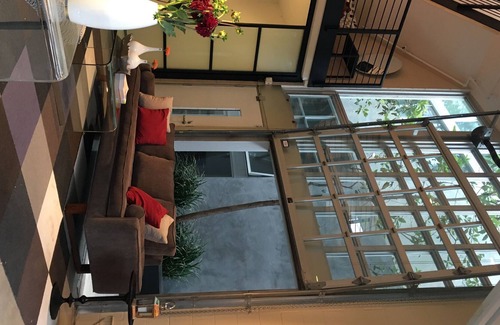 Melrose House | WEST HOLLYWOOD LIVING AT ITS BEST!