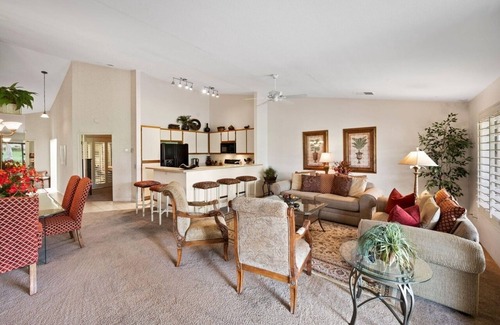 Palm Desert Condo | Woodhaven Great Views on the Golf Course