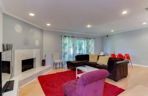 Woodland Hills House | Woodland Hills Charmer