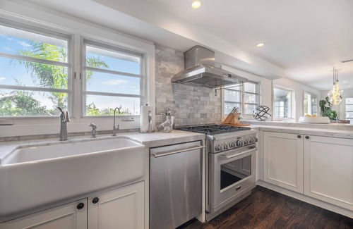 Hollywood Hills West House | Woodshill Trail - Luxury Oasis with Jetliner Views & Pool near Sunset Strip