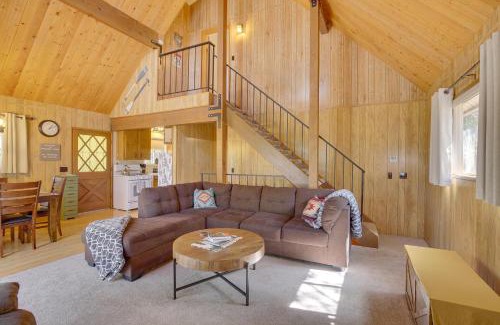 Lake Arrowhead House | Woodsy Lake Arrowhead Cabin with Fire Pit Table