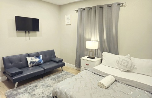 La Presa House | XLNC HOUSE 3bed 2Bath 20min from downtown/airport