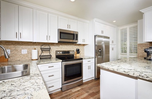 Townsite Condo | Your Dream Coastal Getaway: 2BR Cottage with Ocean Views!