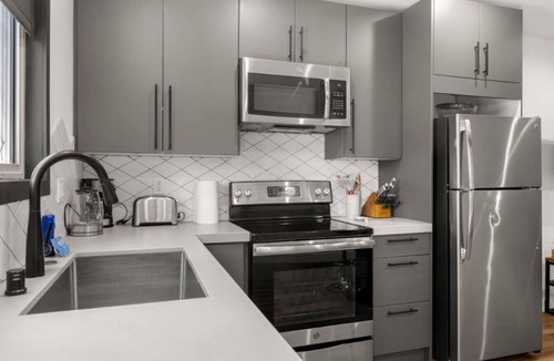 Woodland Hills House | ৎ୭ Clarendon Hideaway ৎ୭