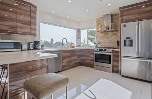 Granada Hills North Villa | ৎ୭Hills Viewৎ୭ Pool Jacuzi &More