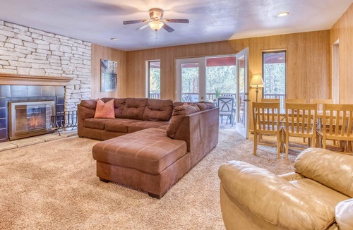 Fox Farm House | 068 - White Bear Lodge