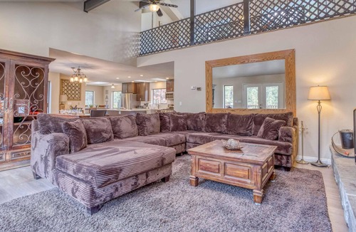 Fox Farm House | 068 - White Bear Lodge