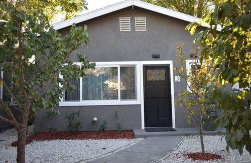 Northridge House | 1-Bed/1-Bath guest house, Central AC, Wi-Fi, Parking/EV, in fabulous Los Angeles