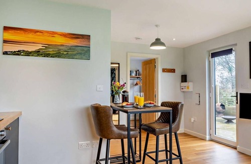 Godshill Ski Chalet | 1 Bed in Ventnor (oc-91536)